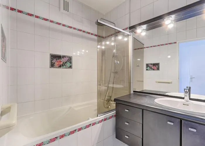 Residor - Superb In The Heart Of דירה *